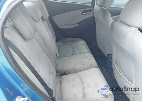 2020 Toyota Yaris Le from USA, damaged, VIN 3MYDLBYV4LY708736